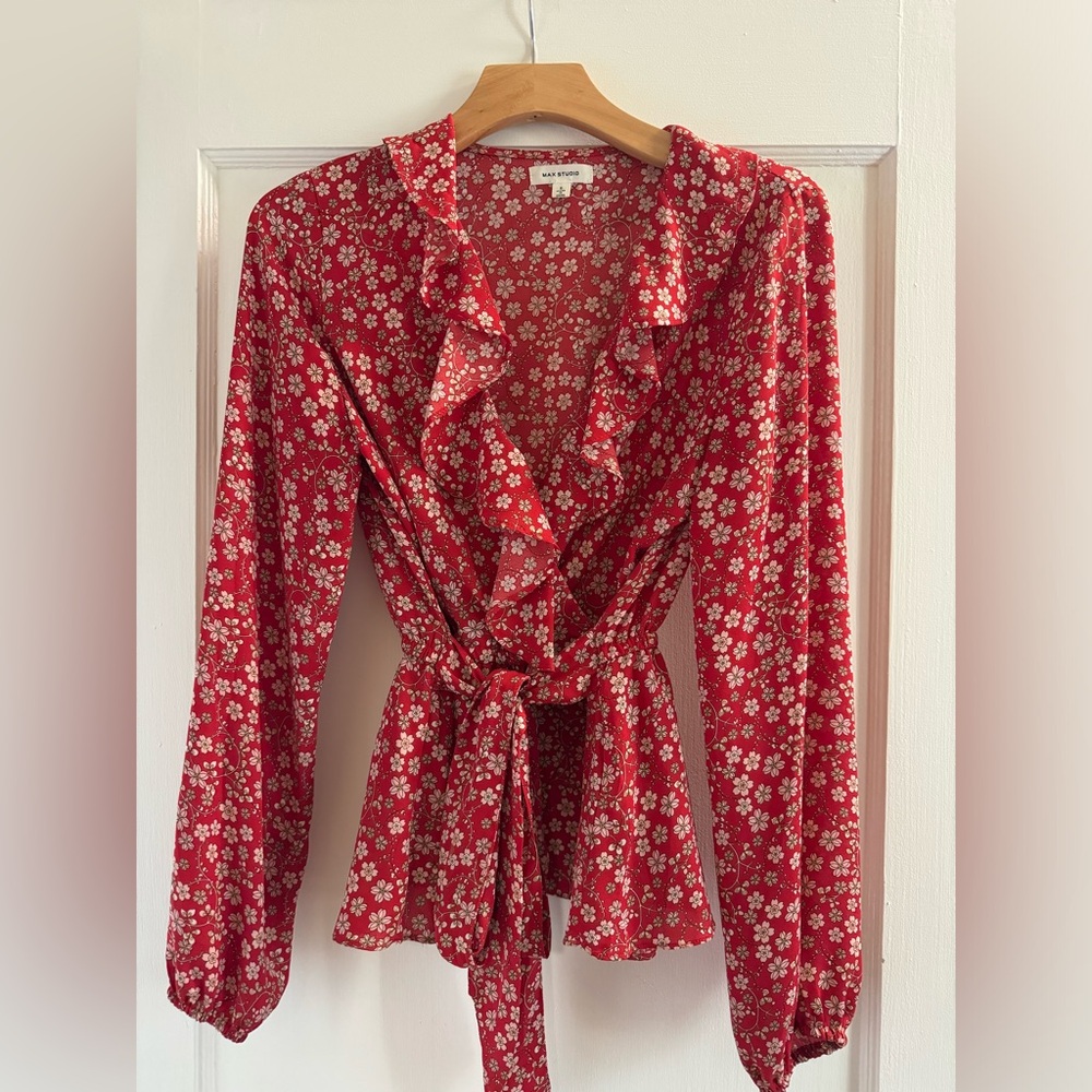 Max studio red floral blouse